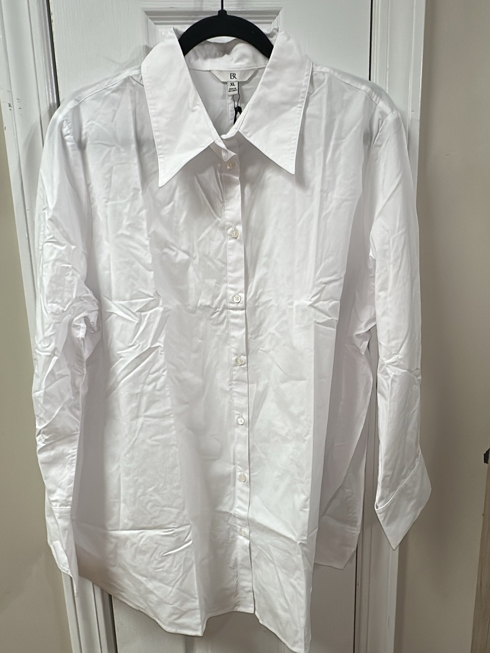 Banana Republic NWT white shirt pit to pit 25 (mic41) - Picture 2 of 9